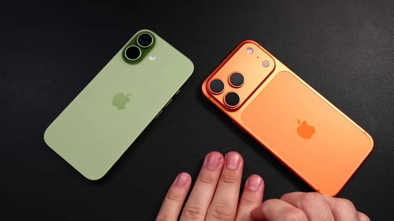 Camera app zoom comparison showing the telephoto reach differences between both models