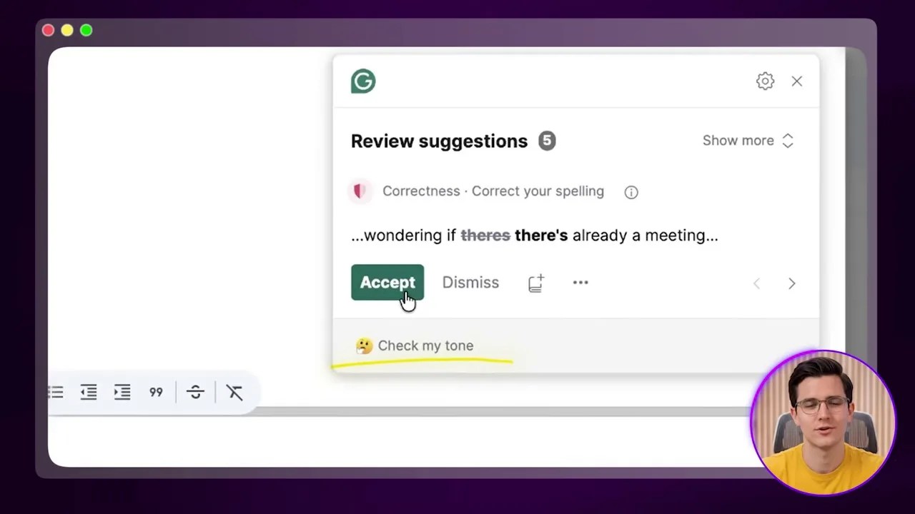 Grammarly keyboard active inside a mobile chat application