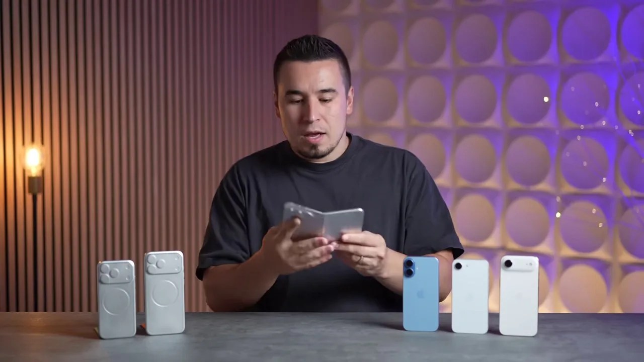 Hands-on with the foldable iPhone Ultra dummy model showing the external screen aspect ratio
